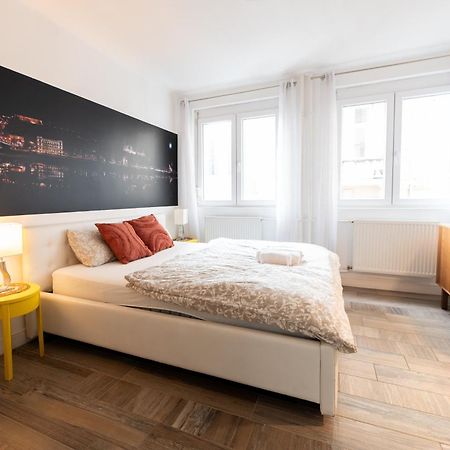 Superb Location & Chic Suite W' 2Bedroom Budapest Exterior photo