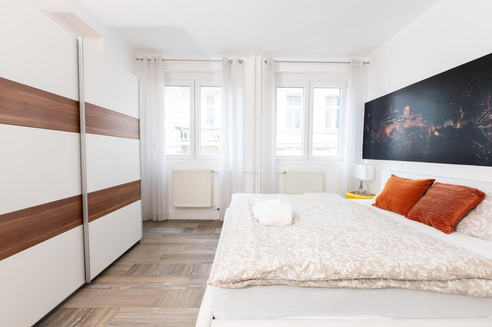 Superb Location & Chic Suite W' 2Bedroom Budapest Exterior photo