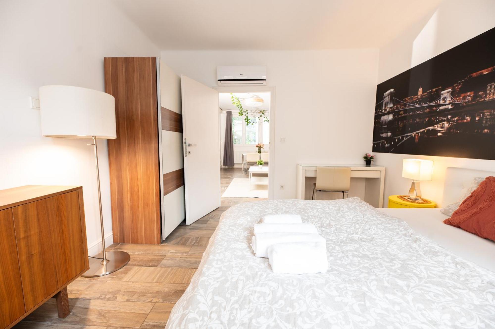 Superb Location & Chic Suite W' 2Bedroom Budapest Exterior photo
