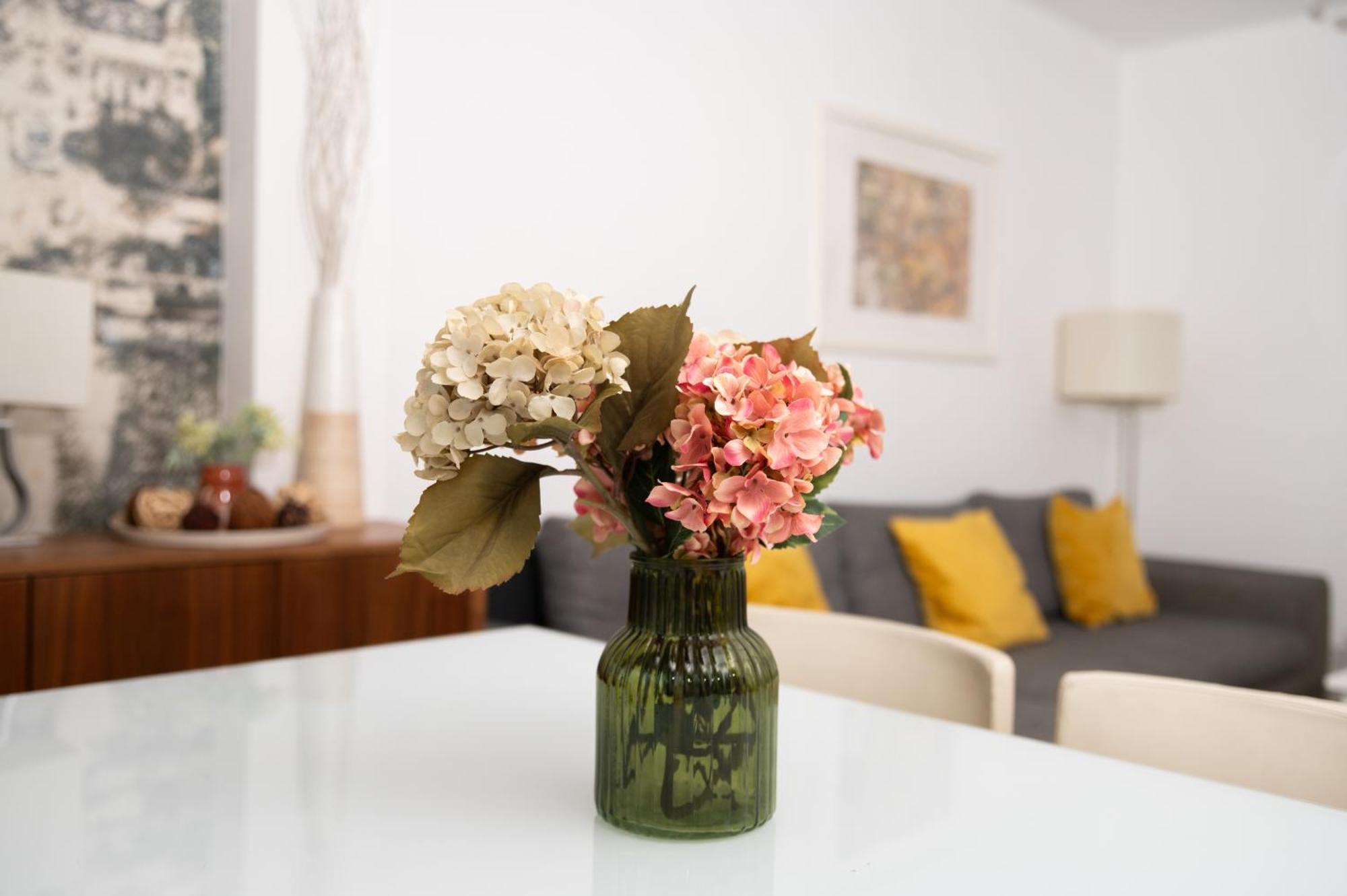 Superb Location & Chic Suite W' 2Bedroom Budapest Exterior photo